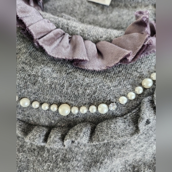 Easley Sleeveless Gray Embellished Sweater Dress size Medium - Picture 4 of 4